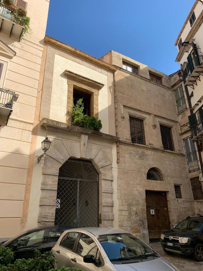 شقة Palazzo Resuttana باليرمو المظهر الخارجي الصورة